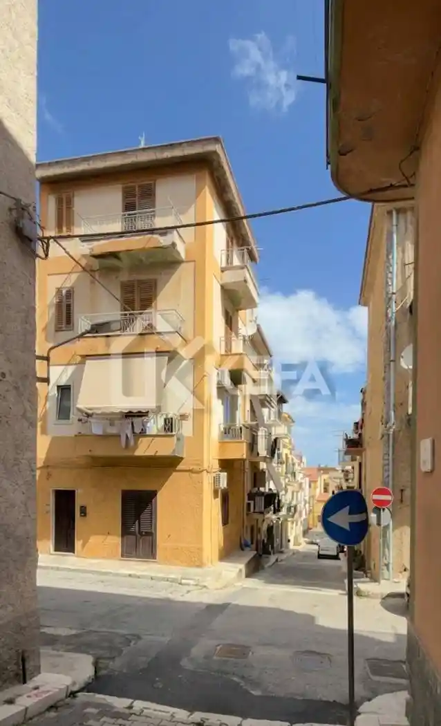 Appartamento in vendita a Campofelice di Roccella