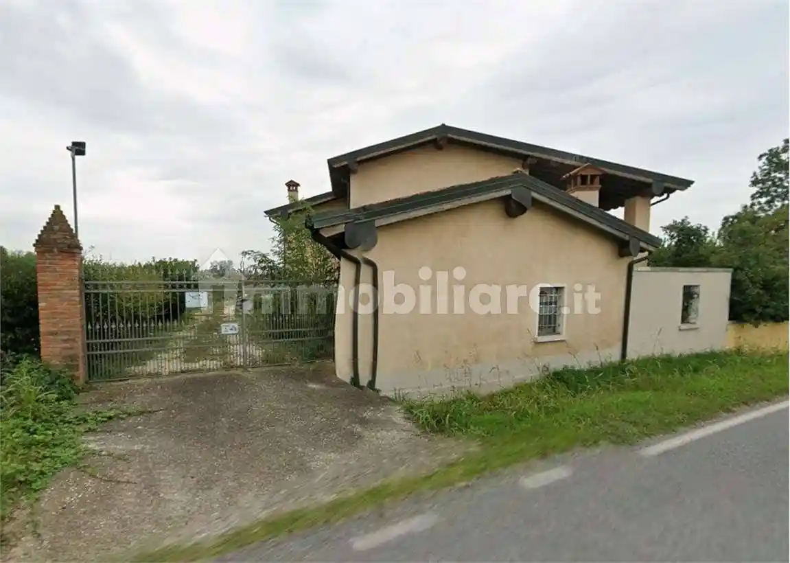 Palazzo - Stabile in vendita a Rezzato