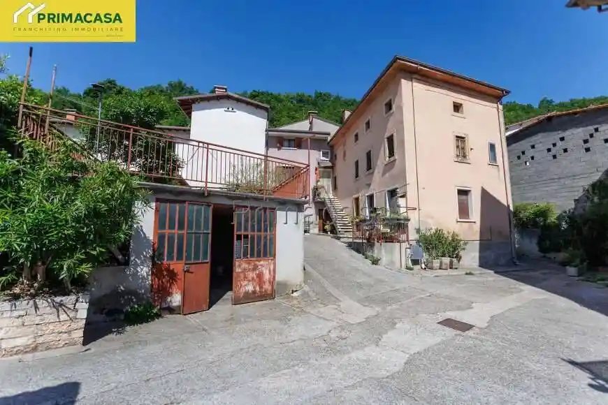 Rustico - Casale in vendita a Negrar di Valpolicella