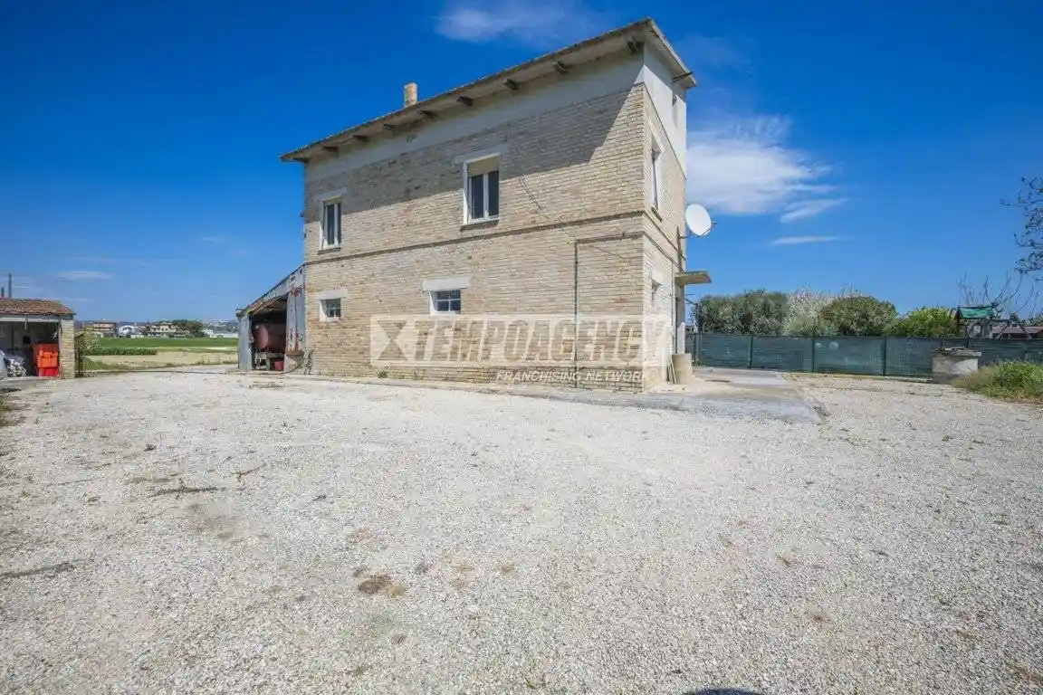 Rustico - Casale in vendita a Morrovalle