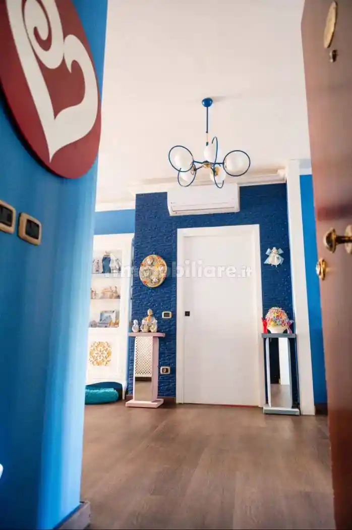 Appartamento in vendita a Napoli