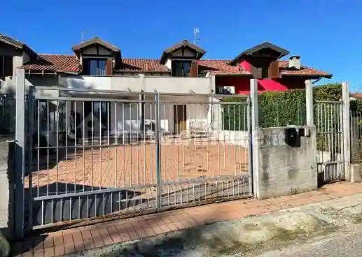 Appartamento in vendita a Divignano