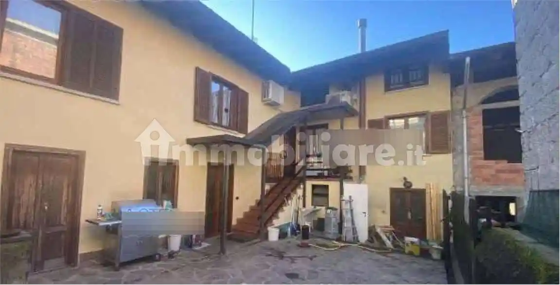 Casa indipendente in vendita a Invorio