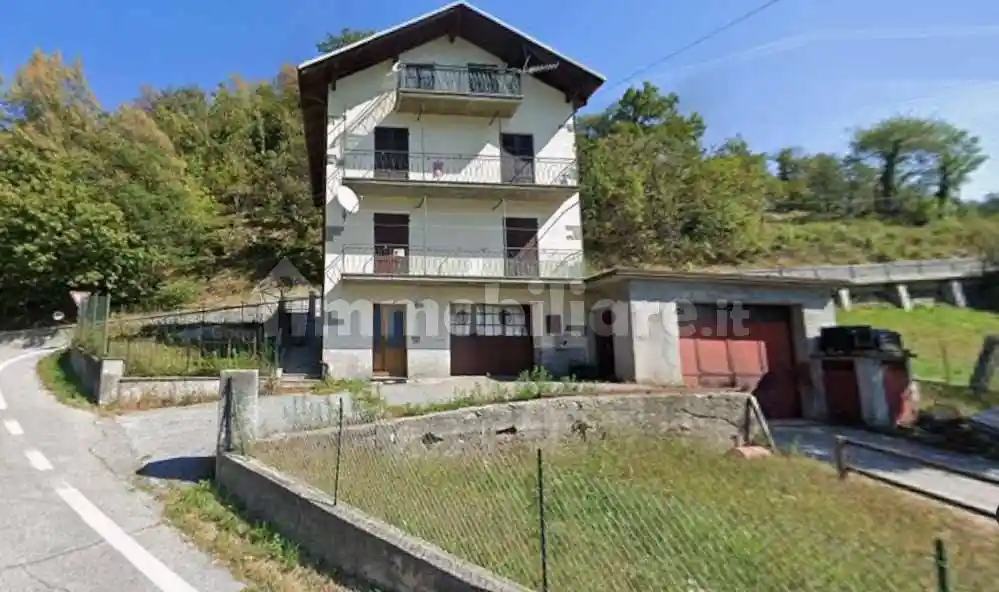 Appartamento in vendita a Craveggia