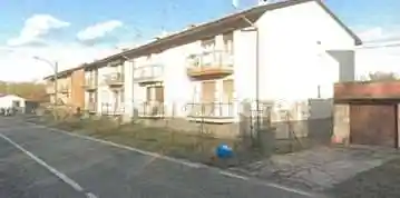 Appartamento in vendita a Angera