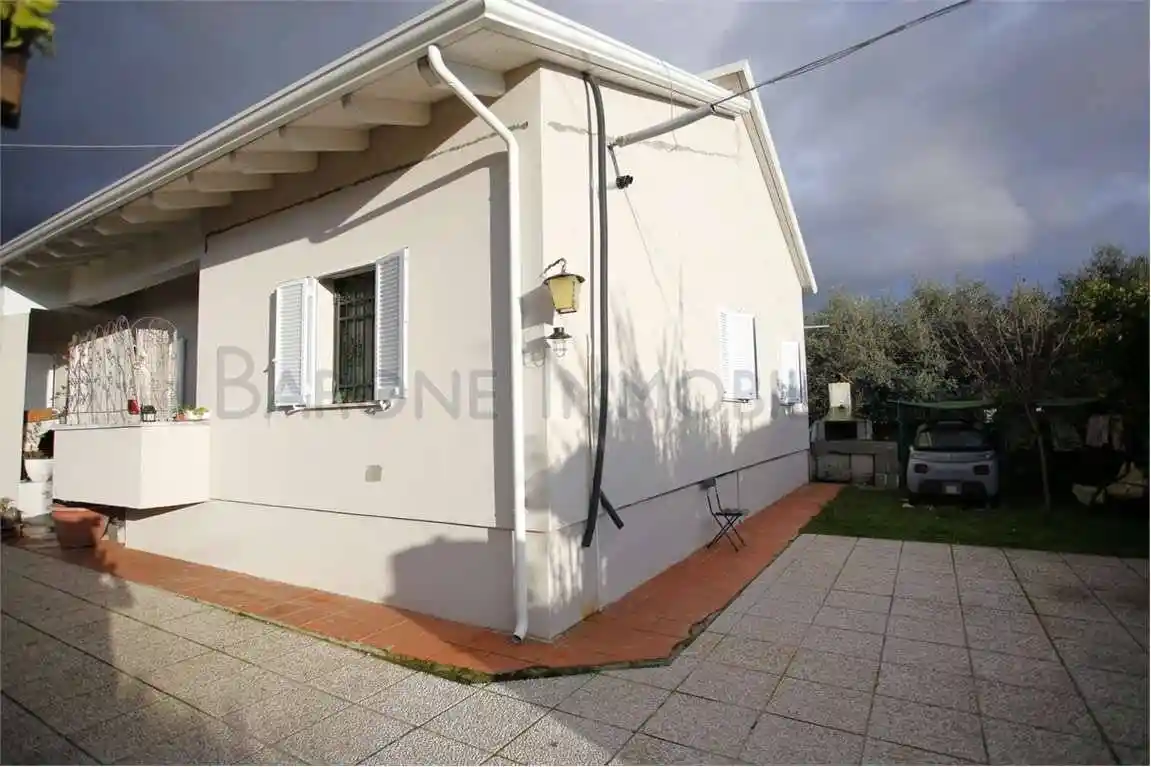 Villa in vendita a Massa