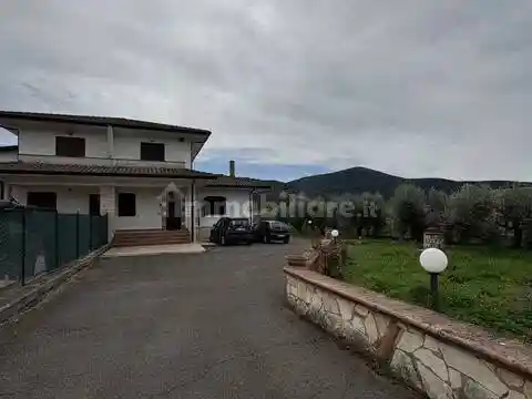 Villa in vendita a Priverno
