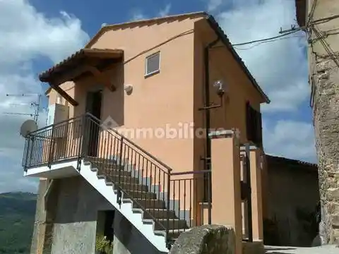 Appartamento in vendita a Roccagorga