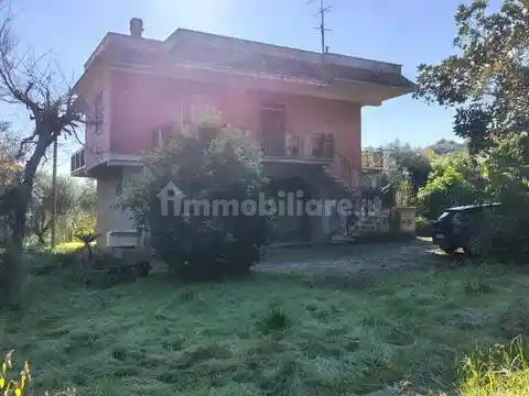 Villa in vendita a Priverno
