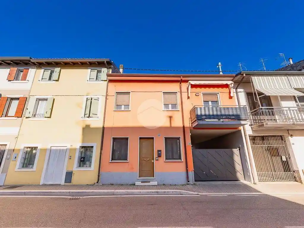 Appartamento in vendita a Sommacampagna