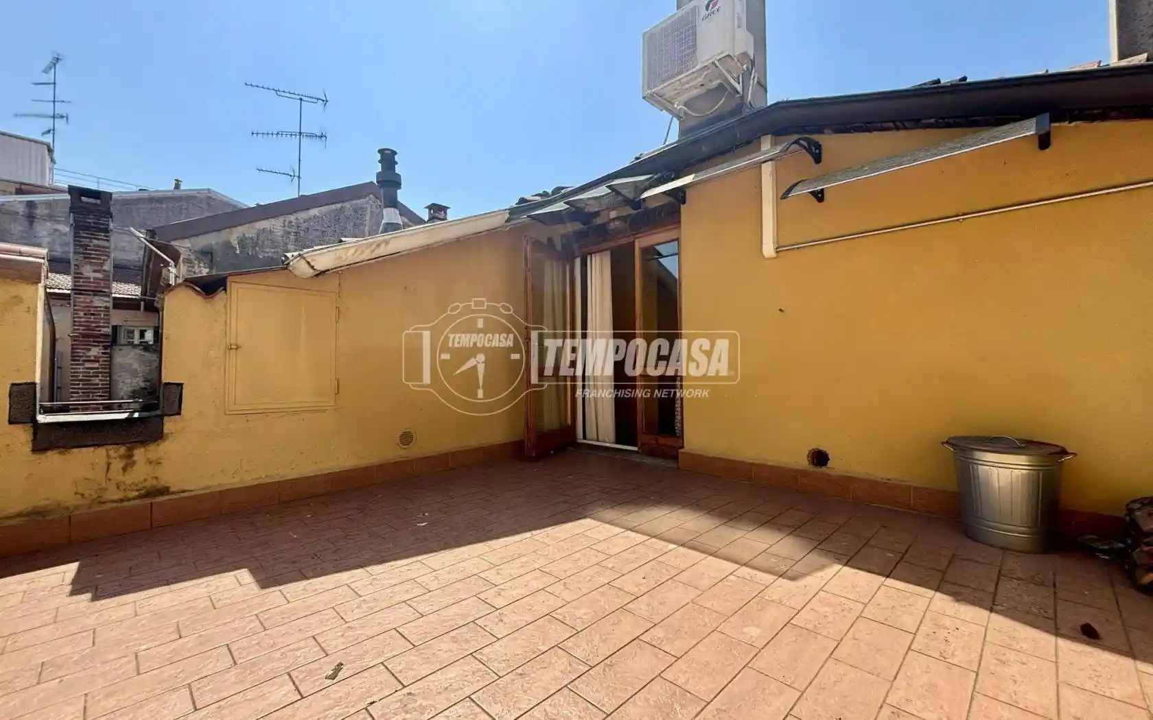 Appartamento in affitto a Arona