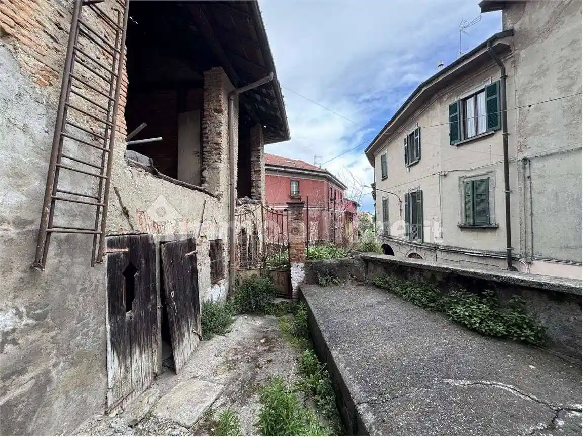 Rustico - Casale in vendita a Guanzate