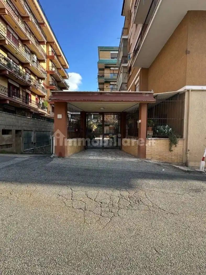Appartamento in vendita a Guidonia Montecelio