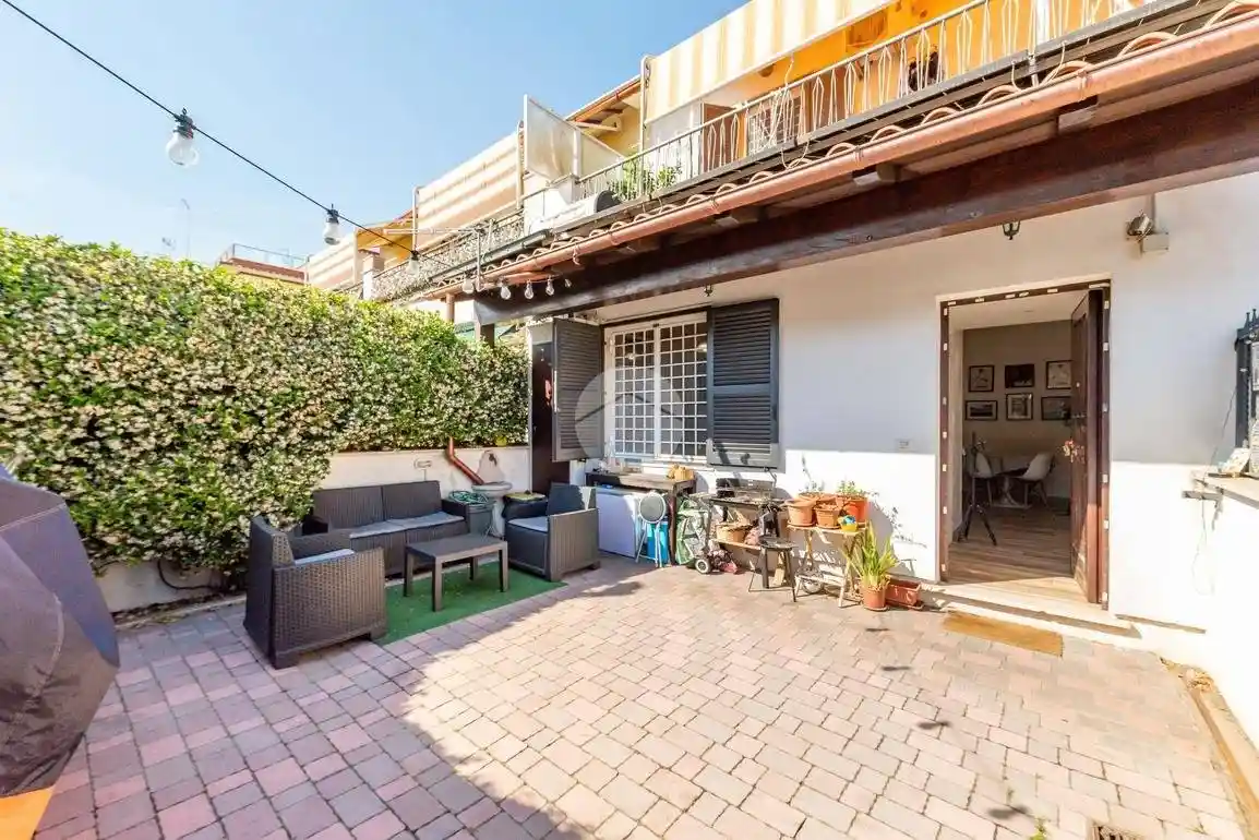 Appartamento in vendita a Roma