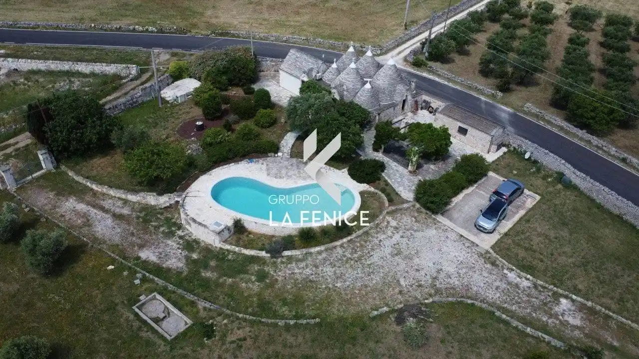 Rustico - Casale in vendita a Locorotondo