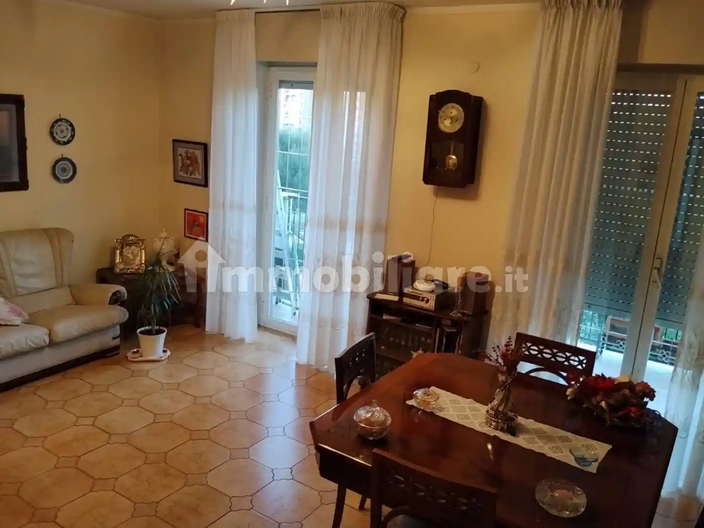 Appartamento in vendita a Napoli