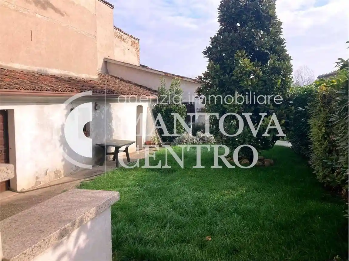 Casa indipendente in vendita a Marcaria