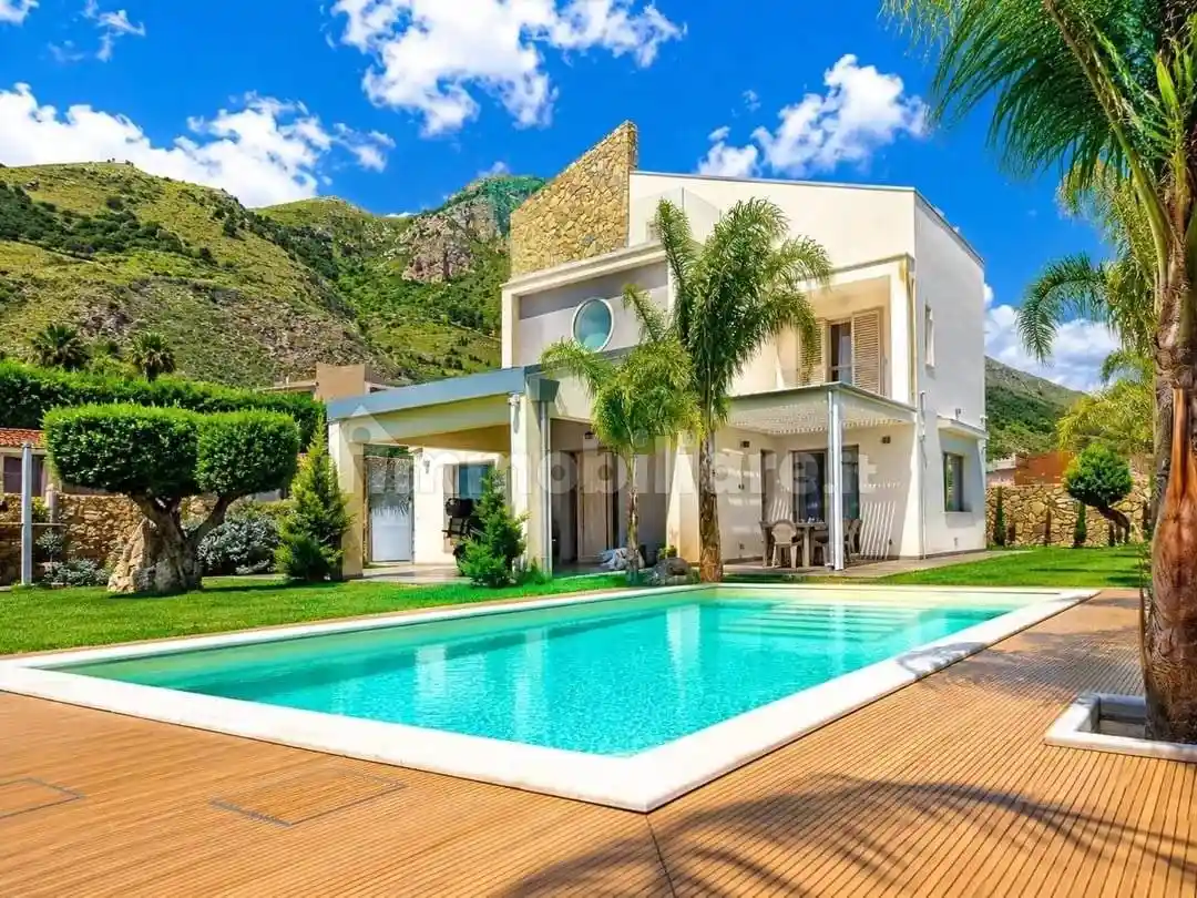 Villa in vendita a Castellammare del Golfo