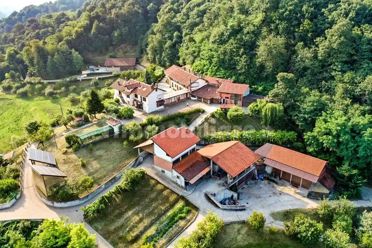 Villa in vendita a Castiglione Torinese