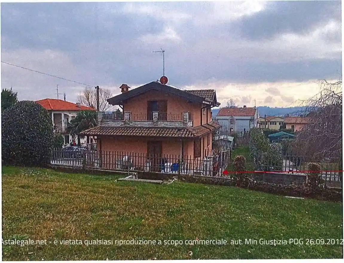 Villa in vendita a Erba