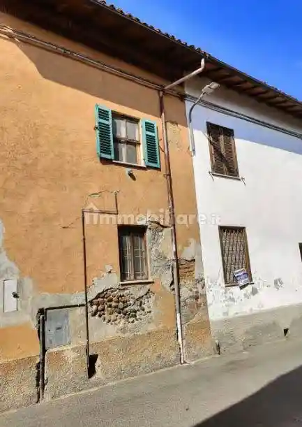 Casa indipendente in vendita a Fresonara