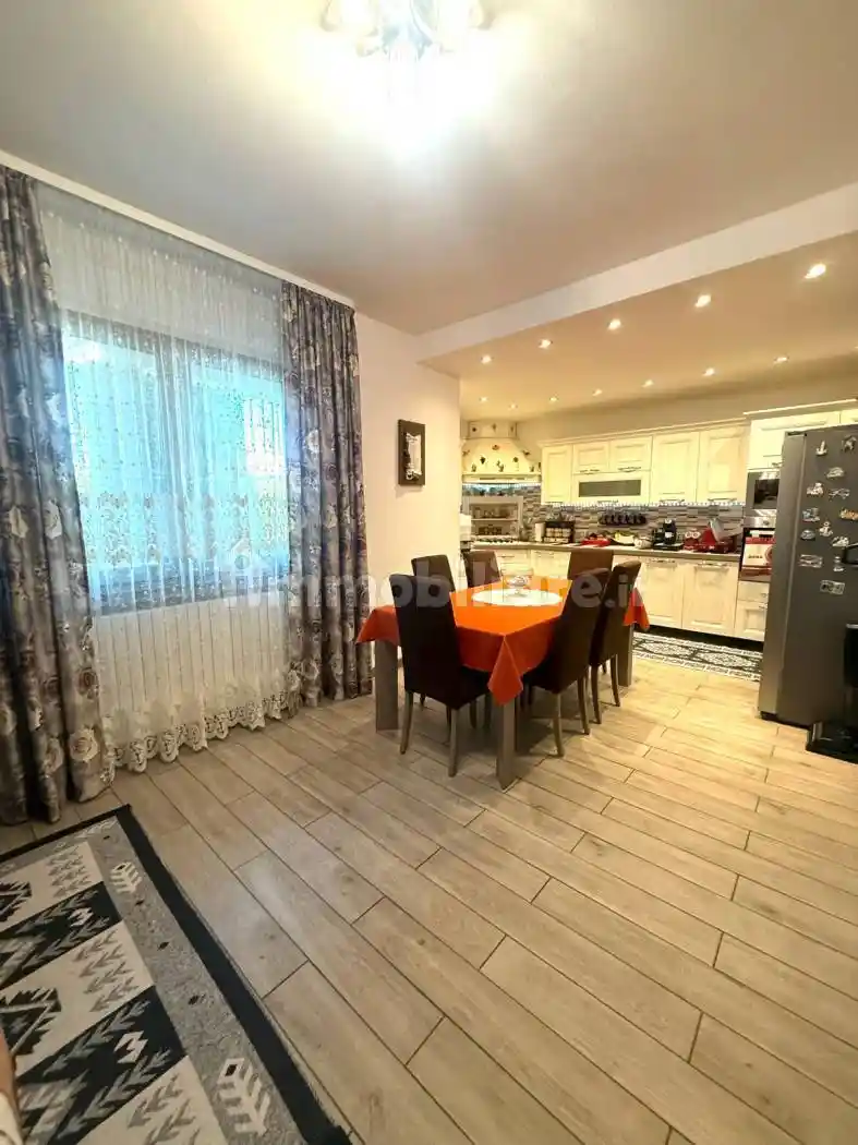 Villa in vendita a Bregnano