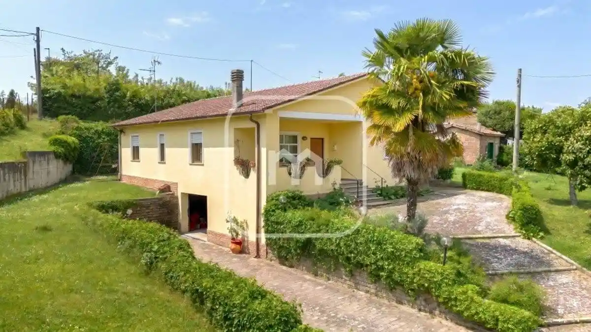 Villa in vendita a Valmontone