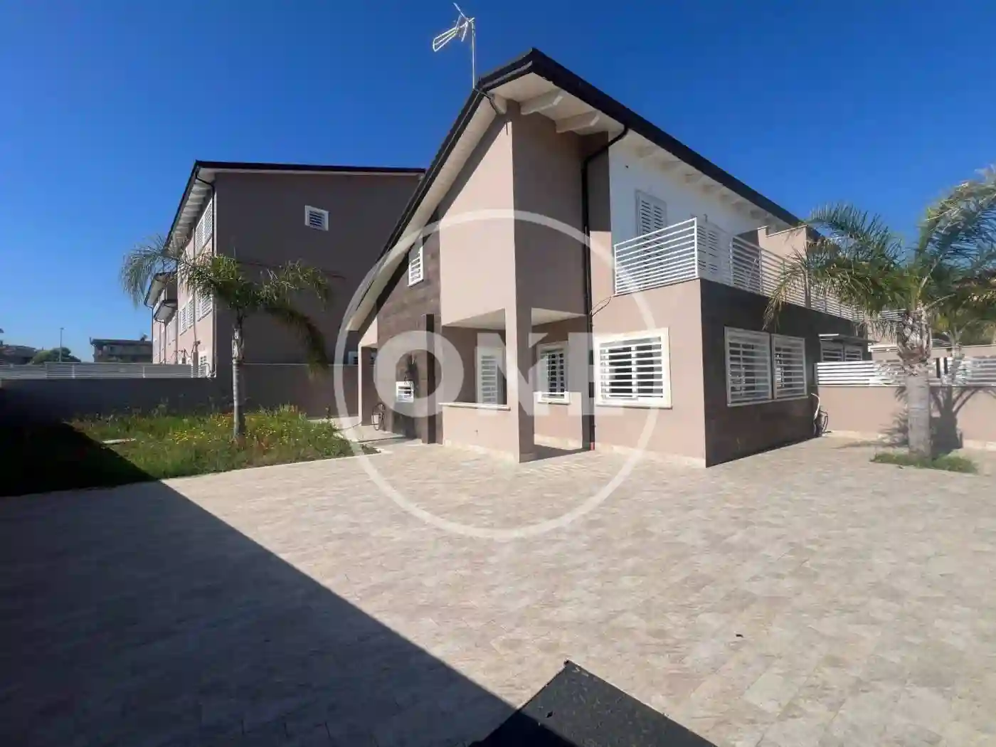Villa - foto 2