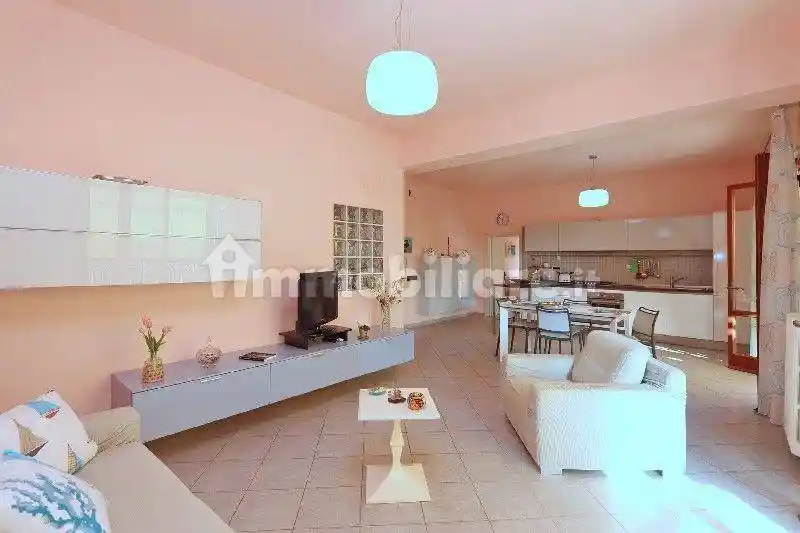 Appartamento in vendita a Rosignano Marittimo