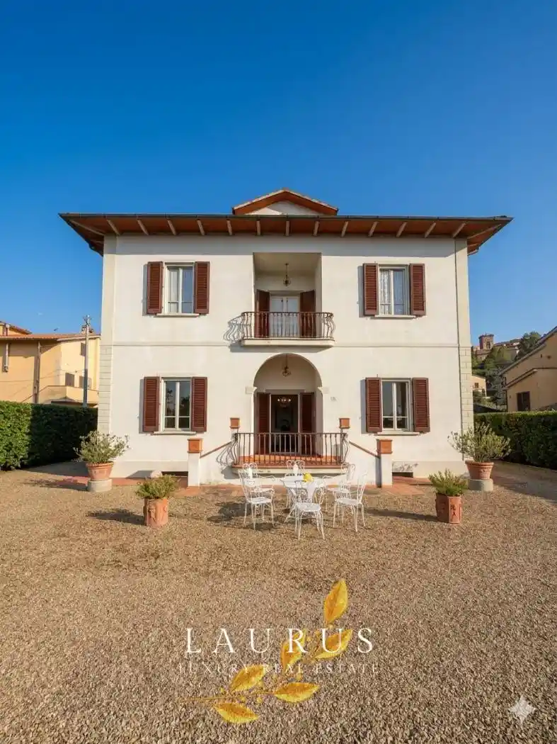 Villa in vendita a Arezzo