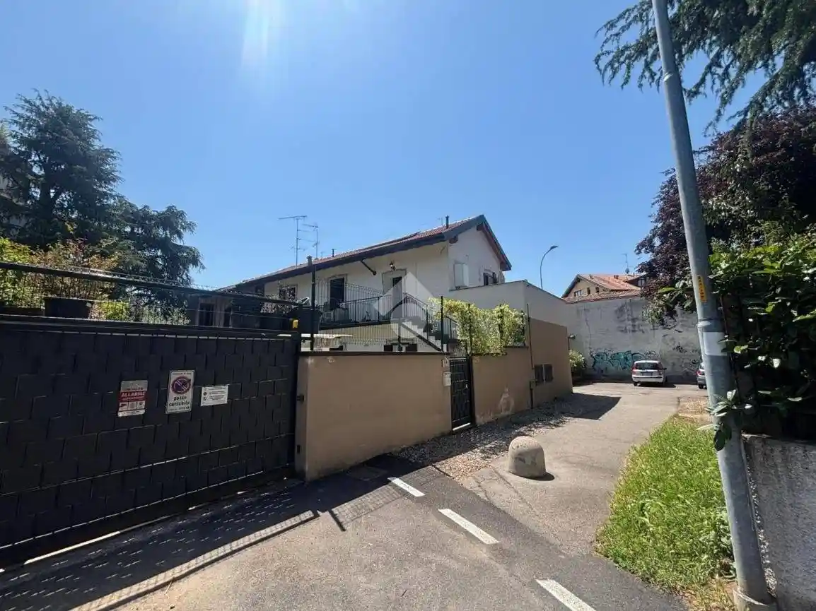 Casa indipendente in vendita a Rho