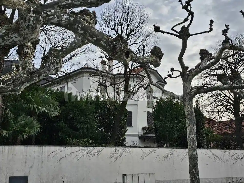Villa in vendita a Bellano