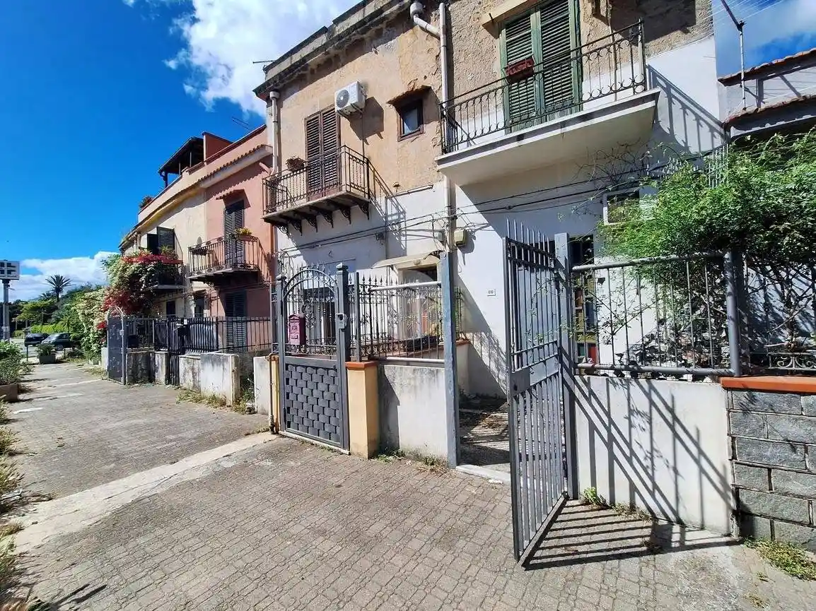 Appartamento in vendita a Palermo