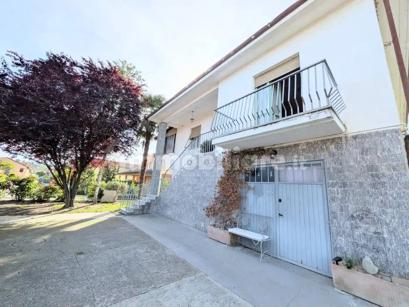 Villa in vendita a Alba