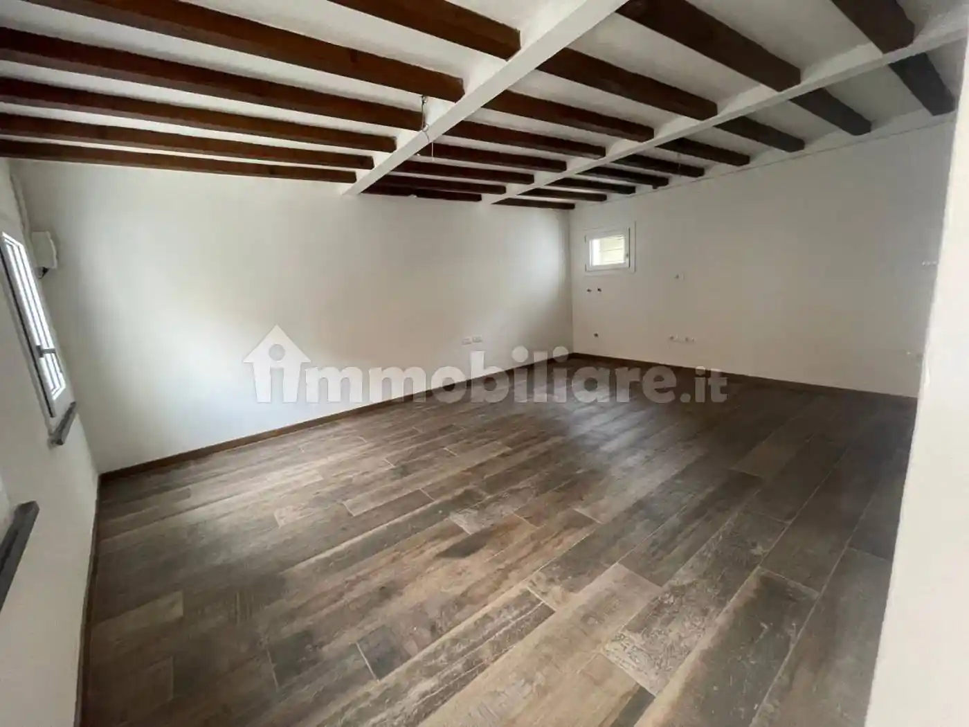 Casa indipendente in vendita a Reggio Emilia