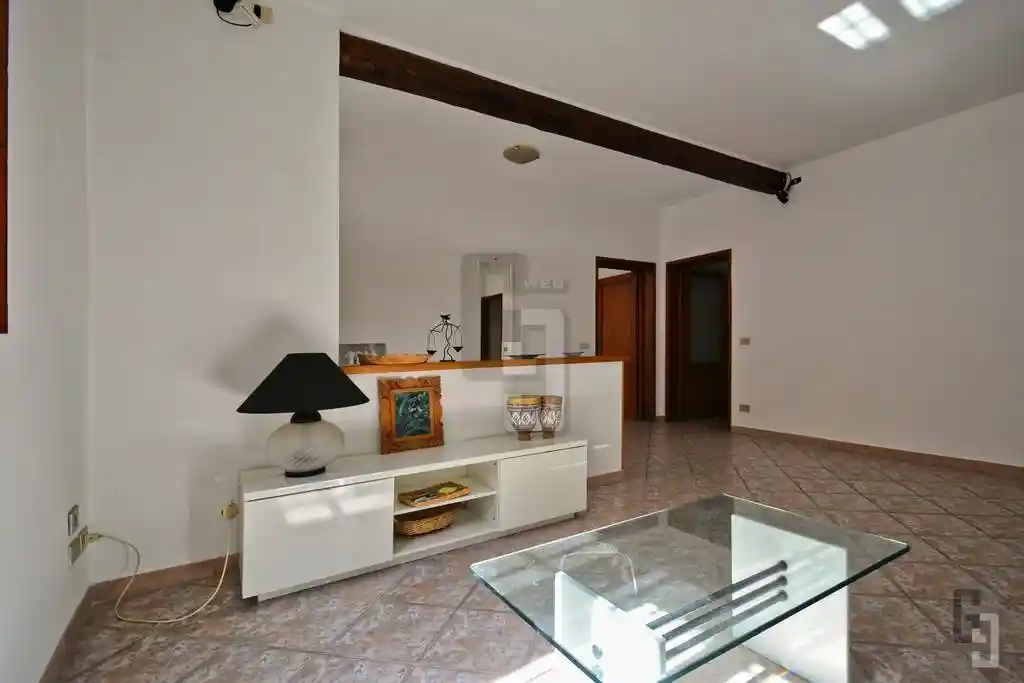 Casa indipendente in vendita a Prato