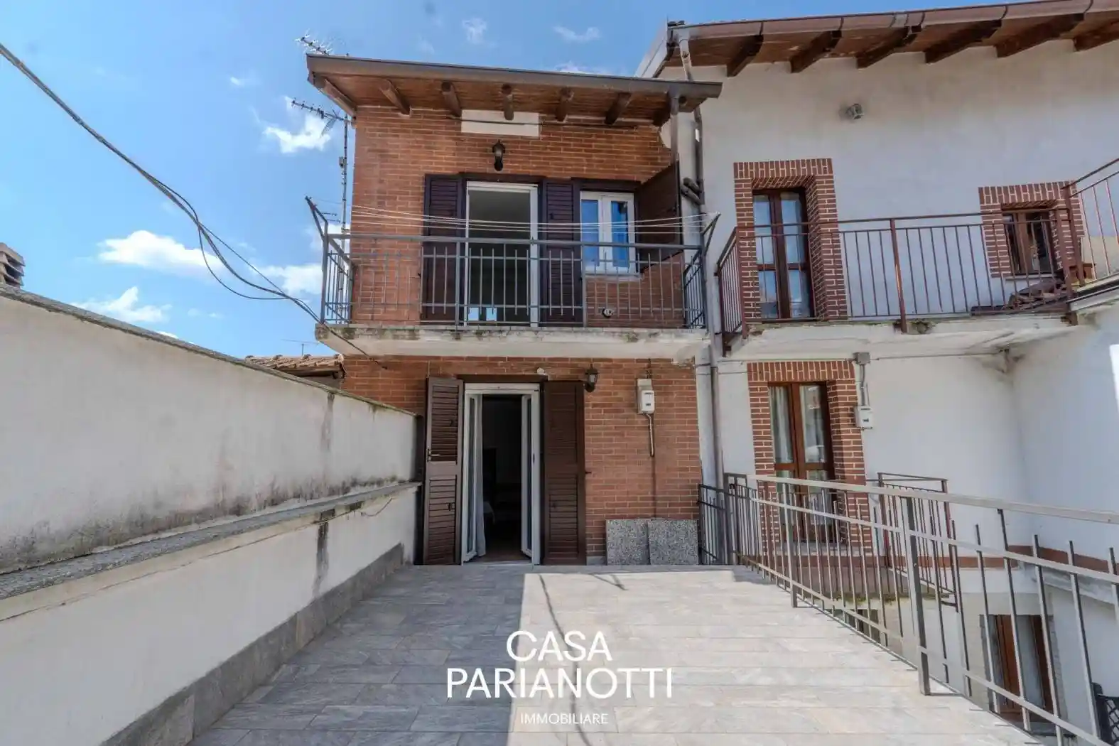 Casa indipendente in vendita a Nebbiuno