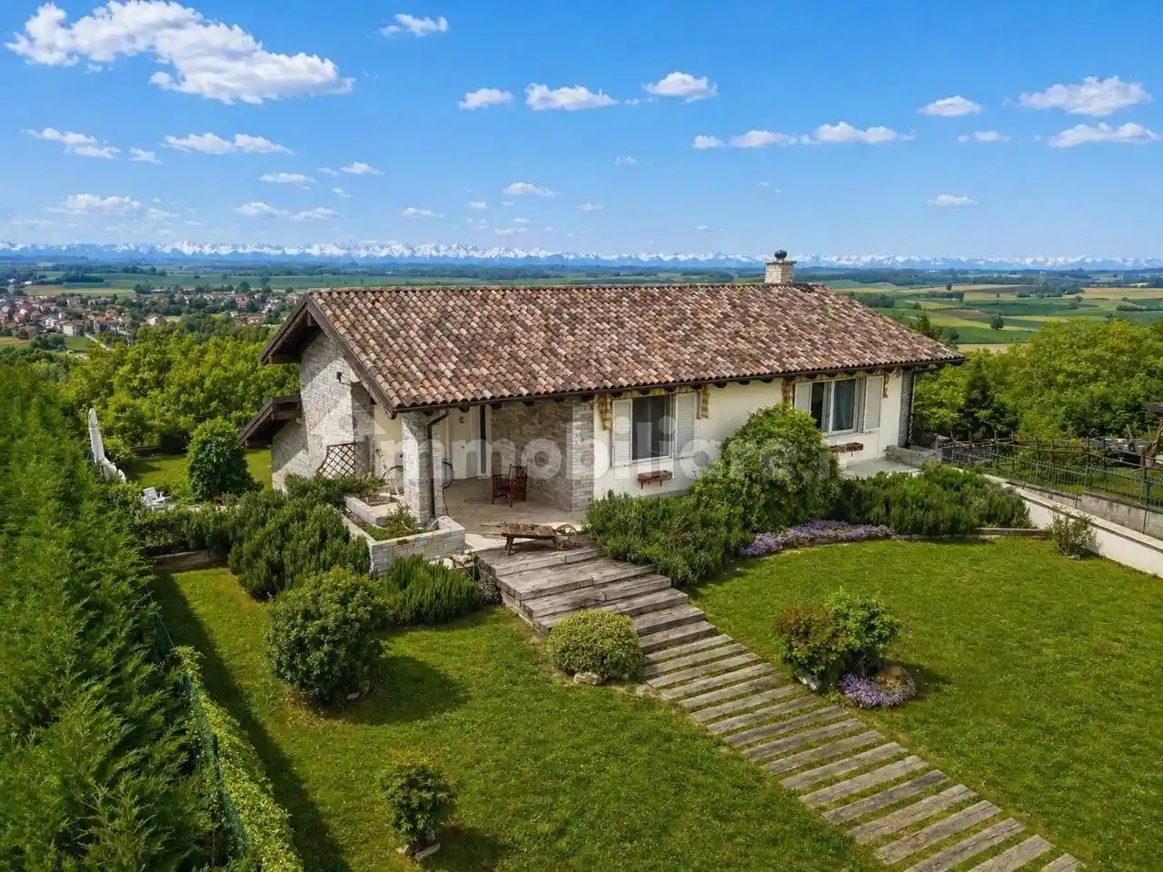 Villa in vendita a Carentino