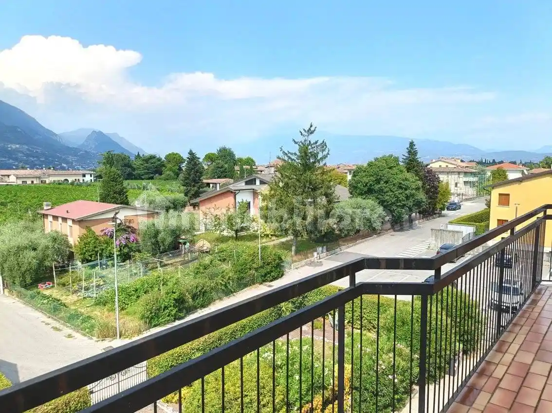 Appartamento in vendita a San Felice del Benaco