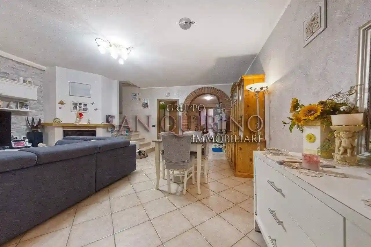 Villetta a schiera - foto 2