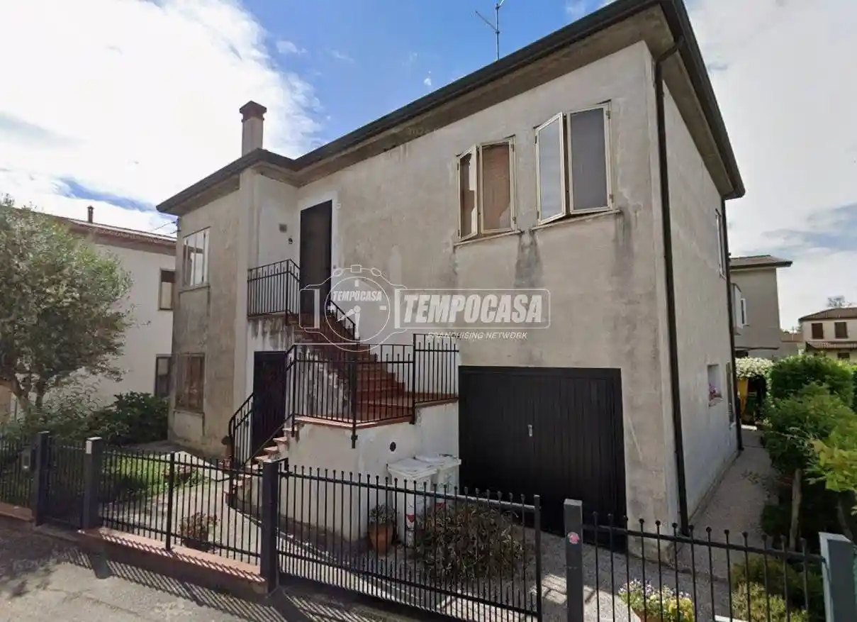 Villa in vendita a Lendinara