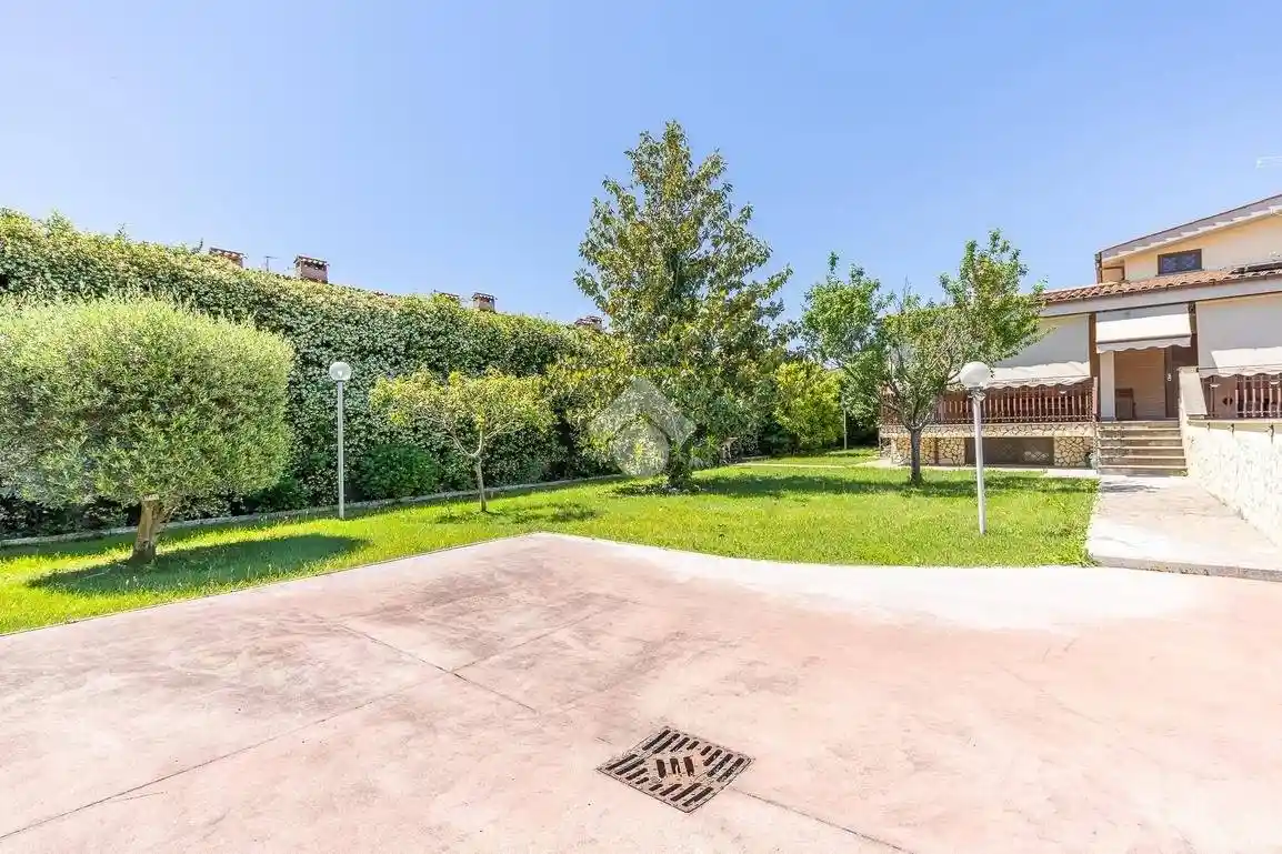 Villa in vendita a Roma
