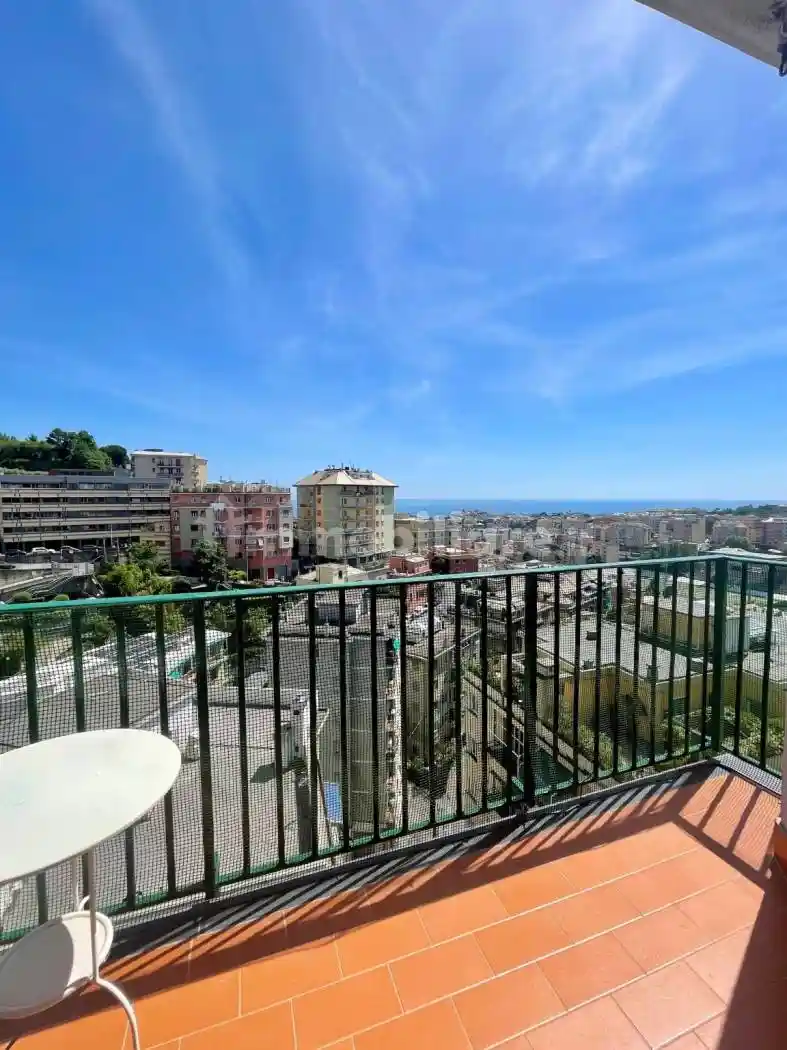 Appartamento in vendita a Genova