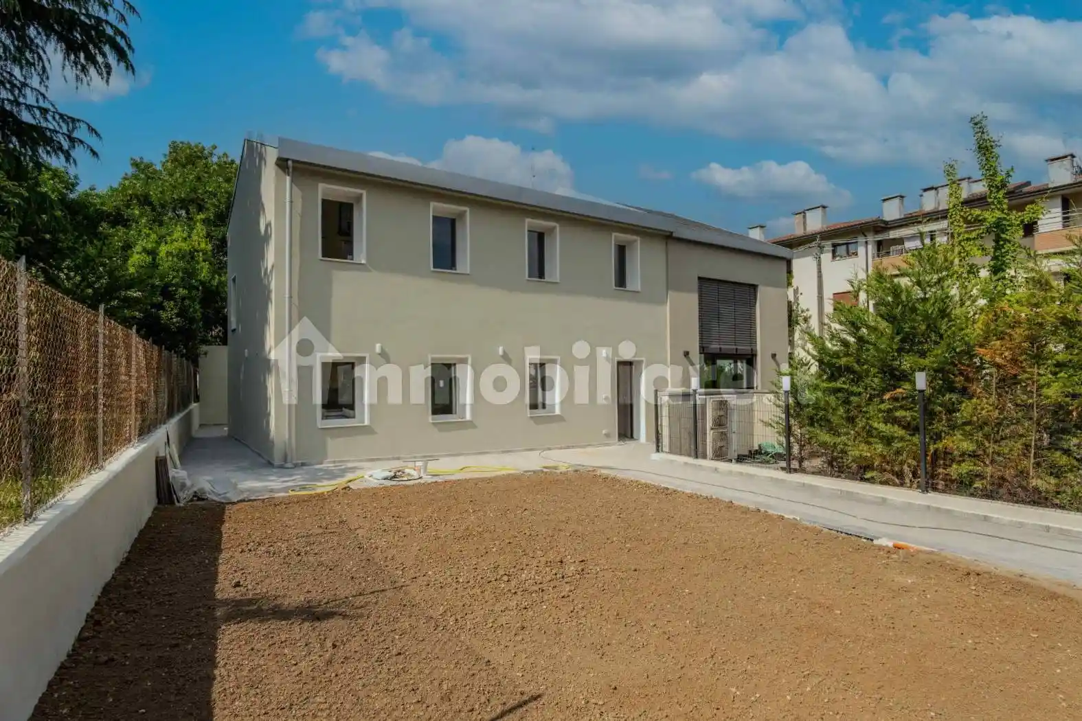 Casa indipendente in vendita a Vicenza