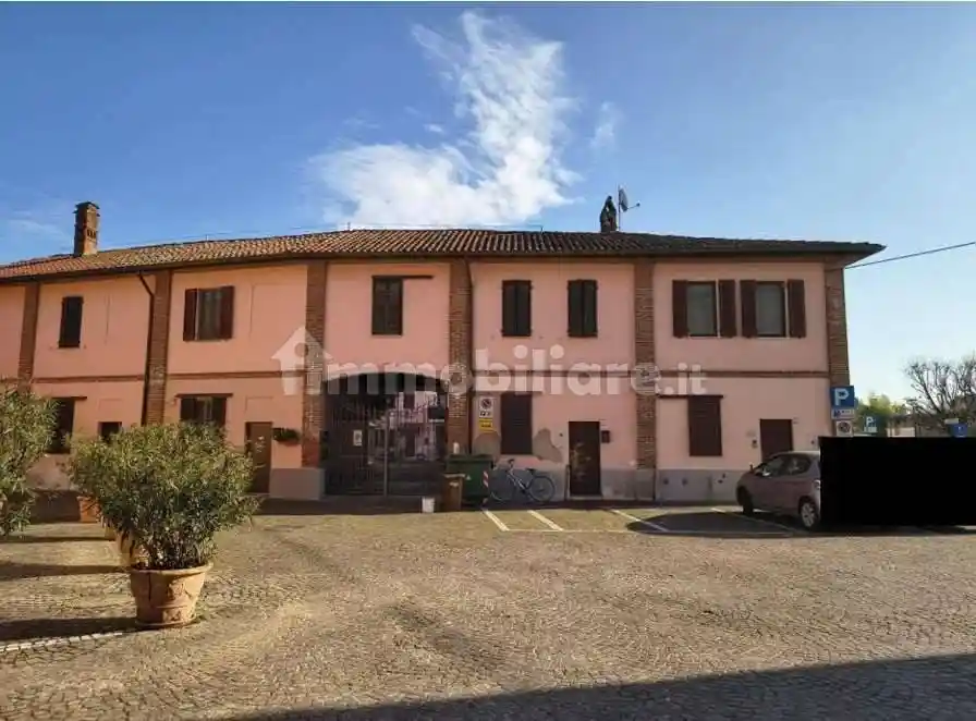 Appartamento in vendita a Rosate