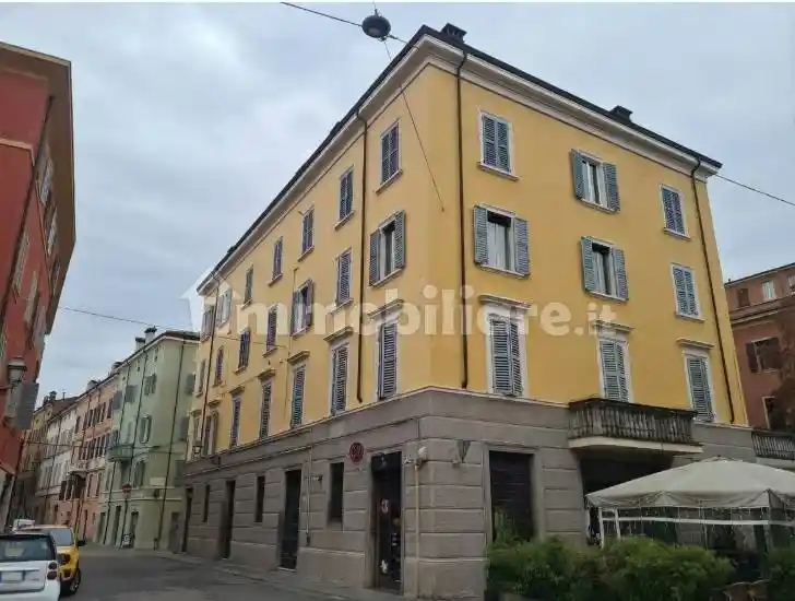 Appartamento in vendita a Modena