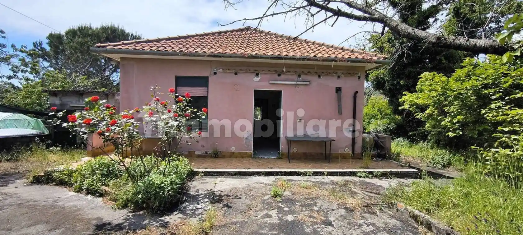 Villa in vendita a Pedara