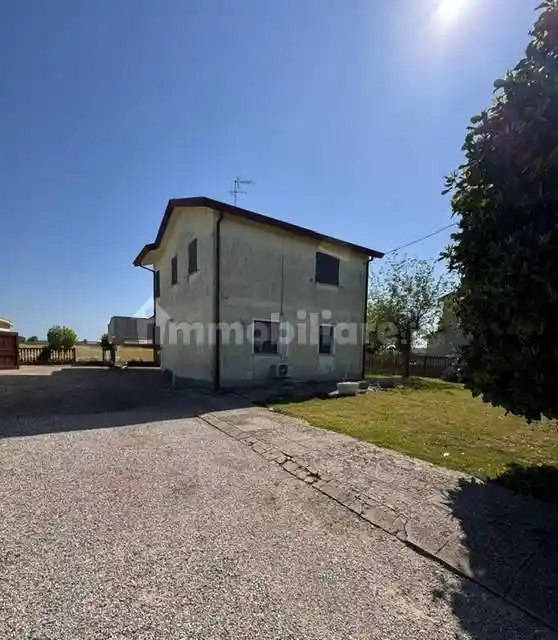 Villa in vendita a Porto Tolle