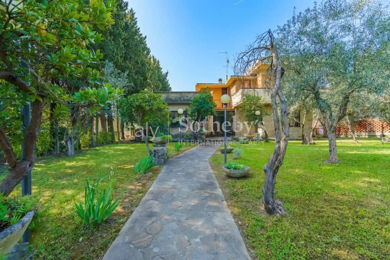Villa - foto 2