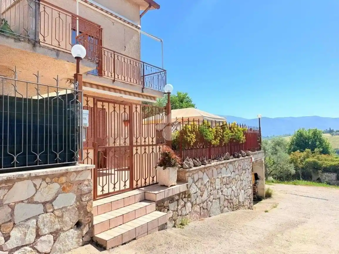 Casa indipendente in vendita a Selci